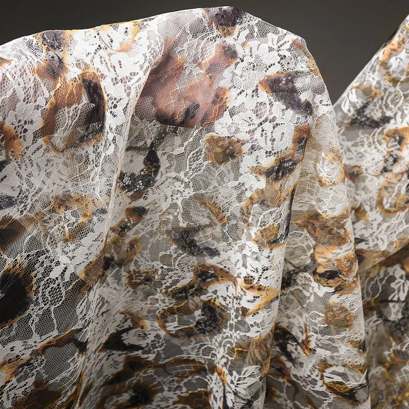50 cm retro Franse kant print  - Sewing Batik Fabric recensie en prijs